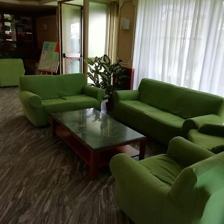 Hotel Boston Альба-Адріатіка Екстер'єр фото